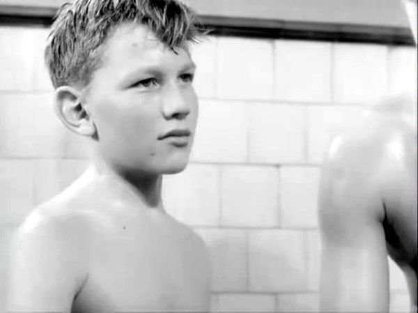 Byens bad 1952 |  Chicos en las películas [BiM]
