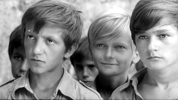 Jugando a los soldados 1967 |  Chicos en las películas [BiM]